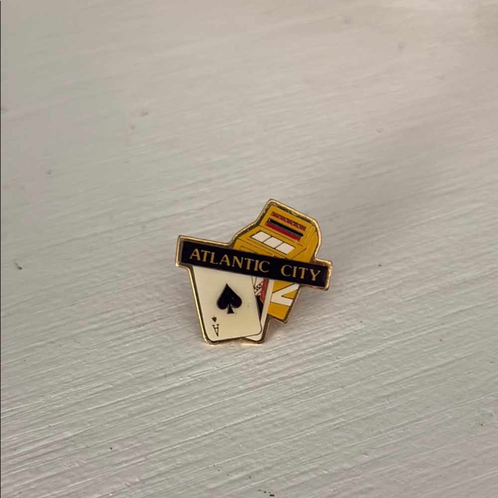 Atlantic City Card Pin